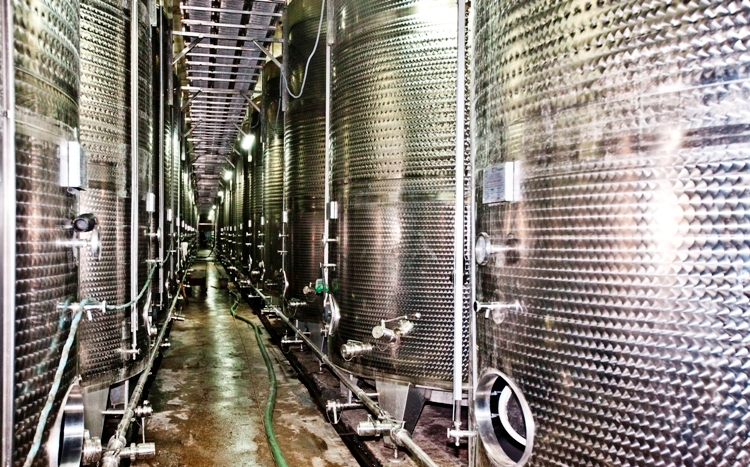 «Массандра» после модернизации запустила цех выдержки вина  на 125 тысяч декалитров